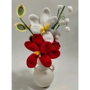 Crochet Flower Bouquet in Vase - Red White - Green Leaves - Baby's Breath